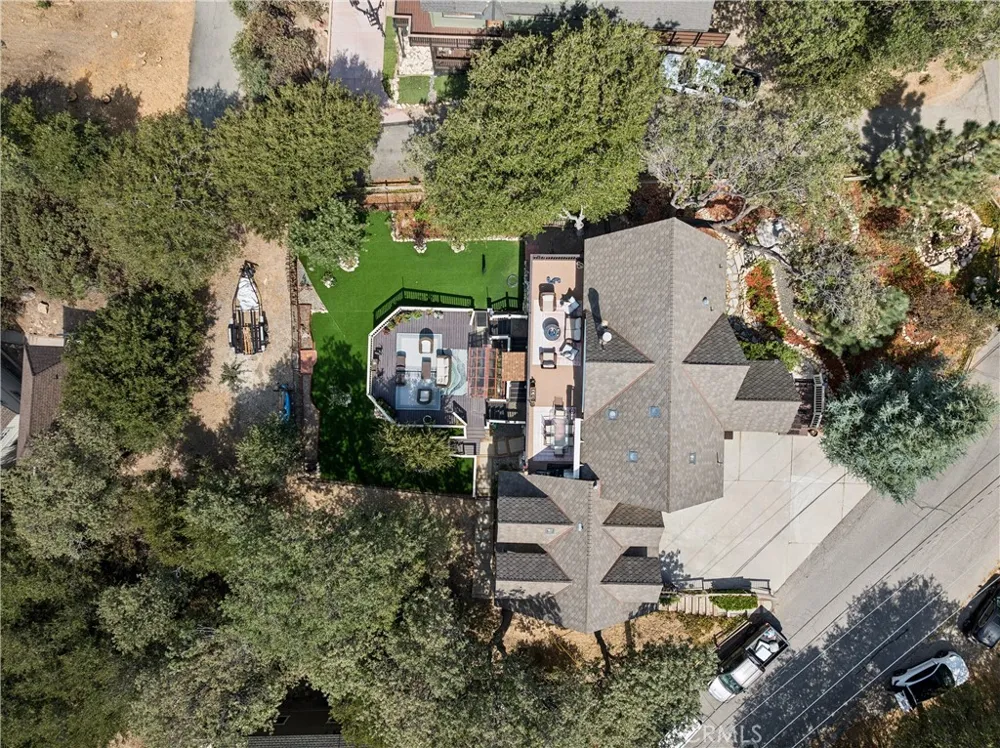 1298 Yellowstone Drive Lake Arrowhead, CA 92352