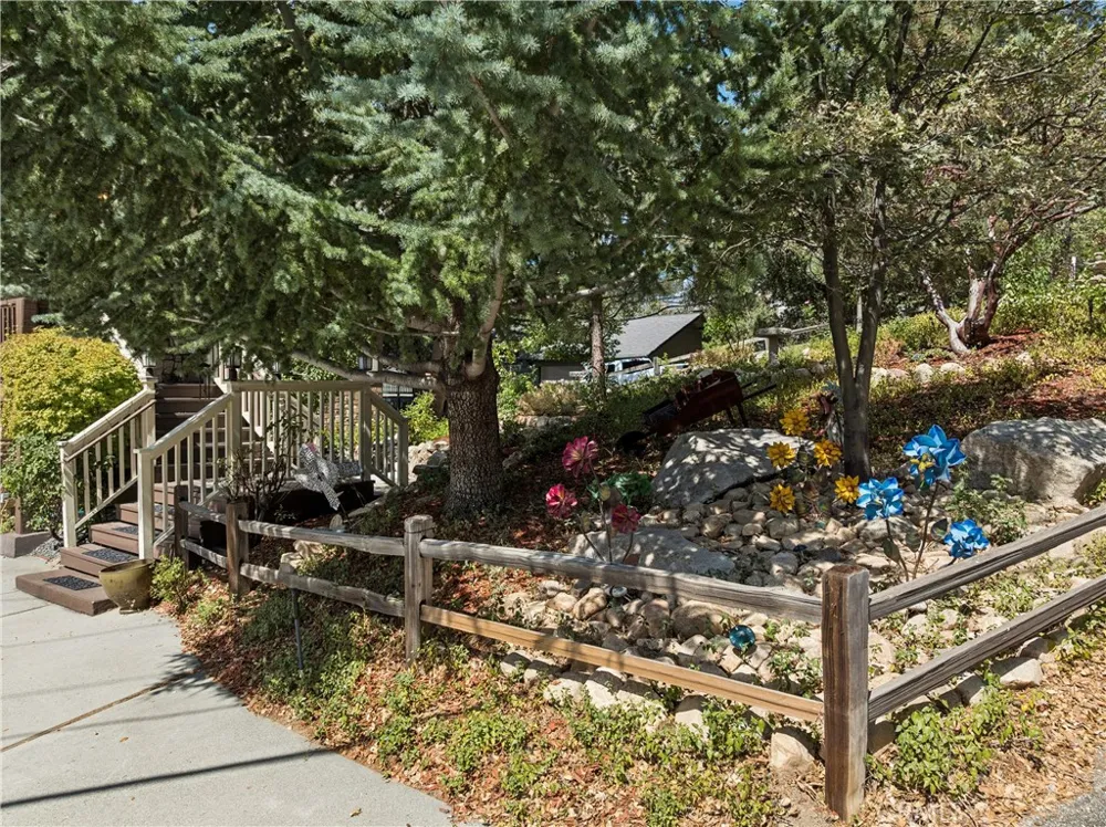 1298 Yellowstone Drive Lake Arrowhead, CA 92352