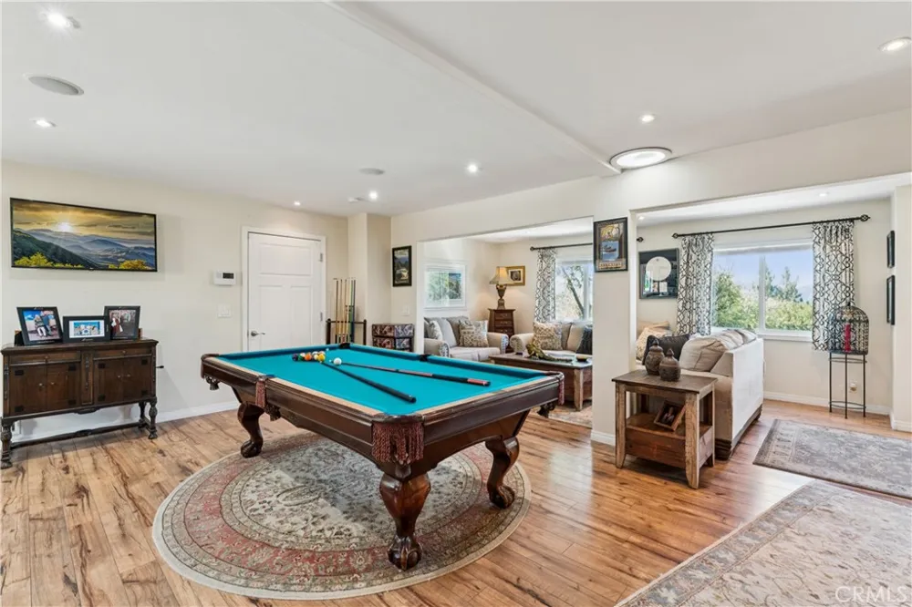 1298 Yellowstone Drive Lake Arrowhead, CA 92352