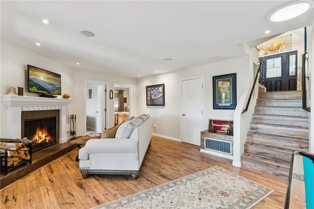 1298 Yellowstone Drive Lake Arrowhead, CA 92352