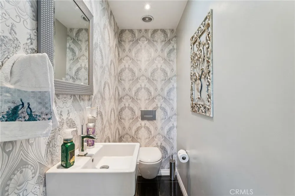 1298 Yellowstone Drive Lake Arrowhead, CA 92352