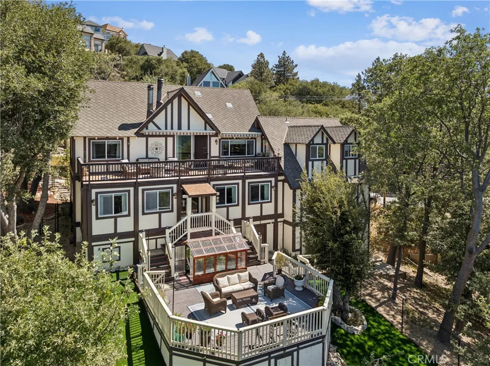1298 Yellowstone Drive Lake Arrowhead, CA 92352