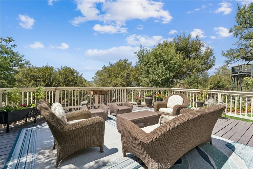 1298 Yellowstone Drive Lake Arrowhead, CA 92352