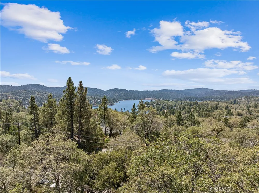1298 Yellowstone Drive Lake Arrowhead, CA 92352