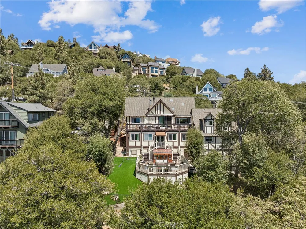 1298 Yellowstone Drive Lake Arrowhead, CA 92352