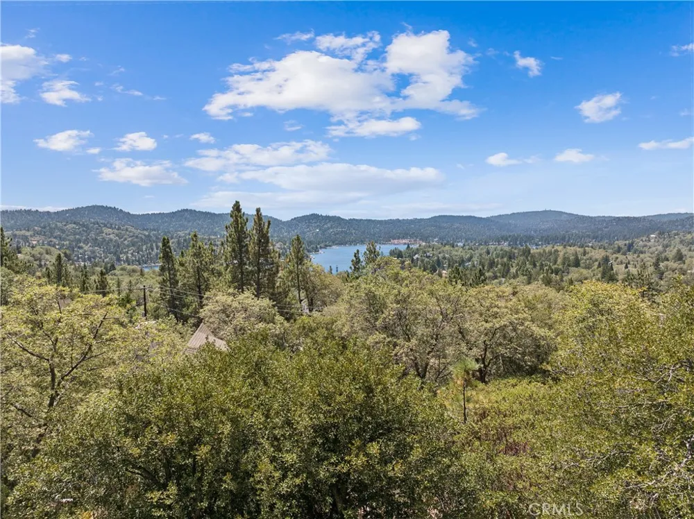 1298 Yellowstone Drive Lake Arrowhead, CA 92352
