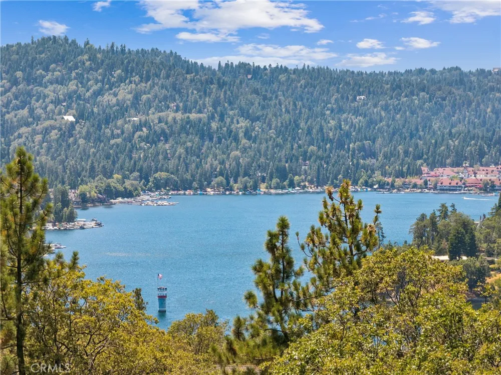 1298 Yellowstone Drive Lake Arrowhead, CA 92352