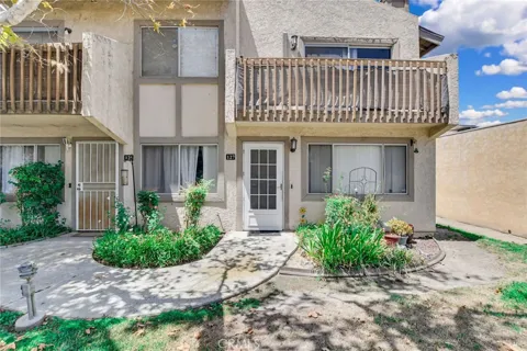 1251 S Meadow