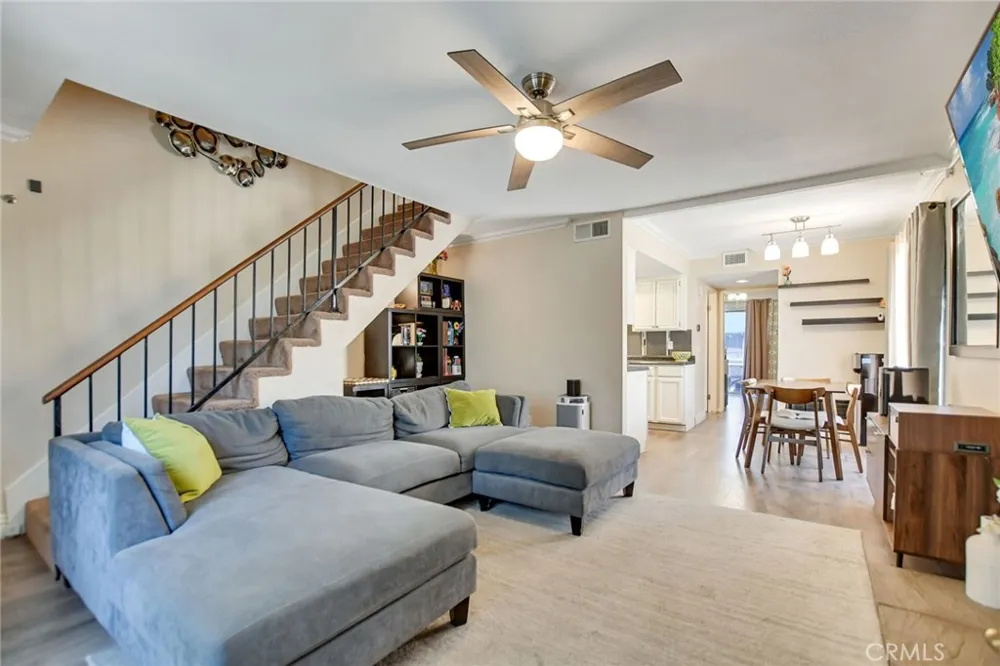 1251 S Meadow #127 Colton, CA 92324