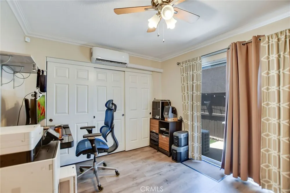 1251 S Meadow #127 Colton, CA 92324