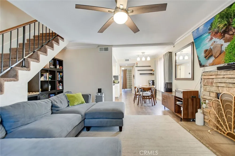 1251 S Meadow #127 Colton, CA 92324