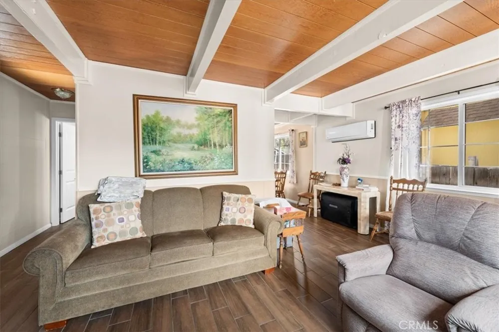 127 Vista Sugarloaf, CA 92386