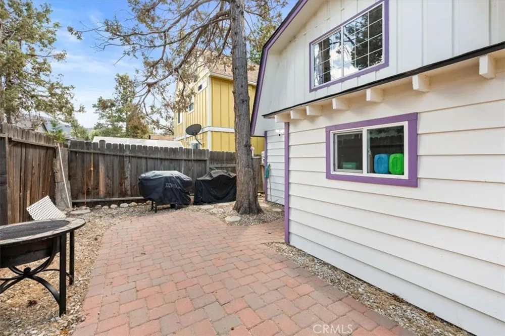 127 Vista Sugarloaf, CA 92386