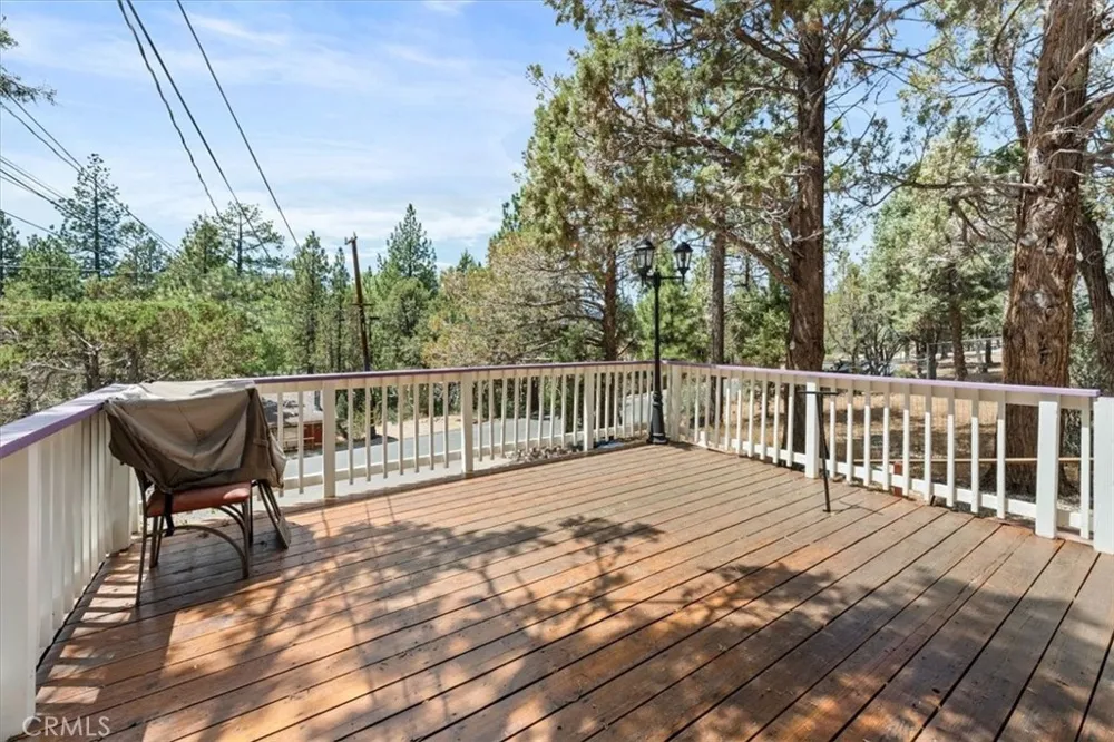 127 Vista Sugarloaf, CA 92386