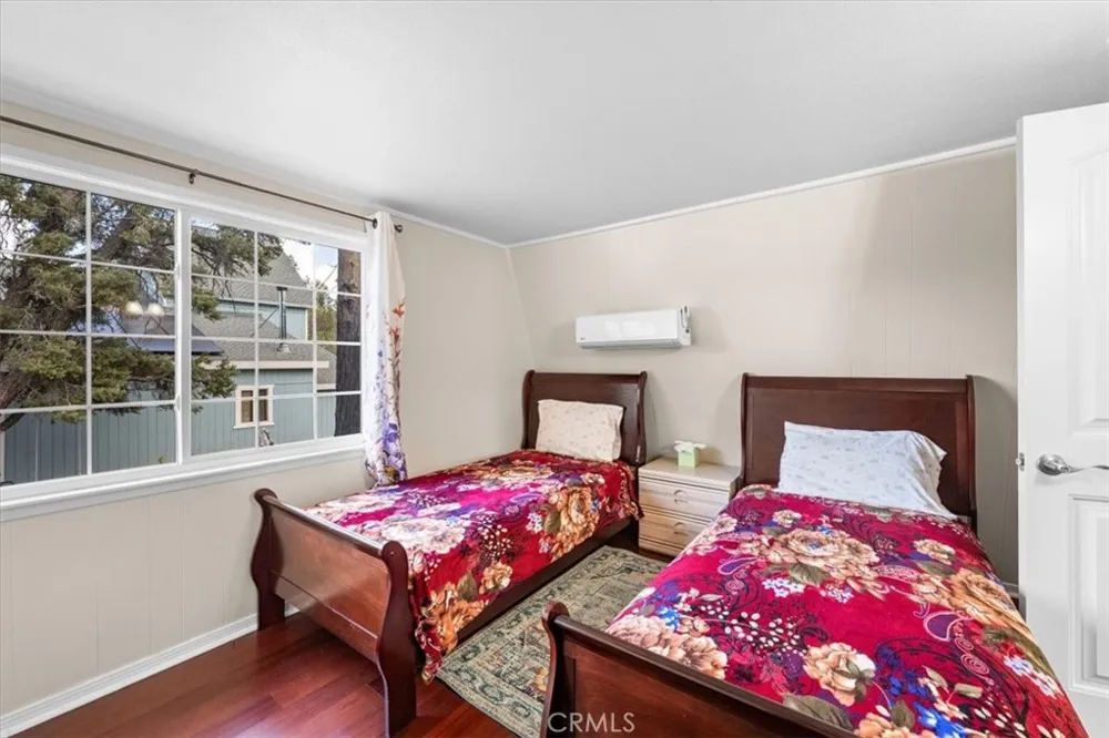 127 Vista Sugarloaf, CA 92386