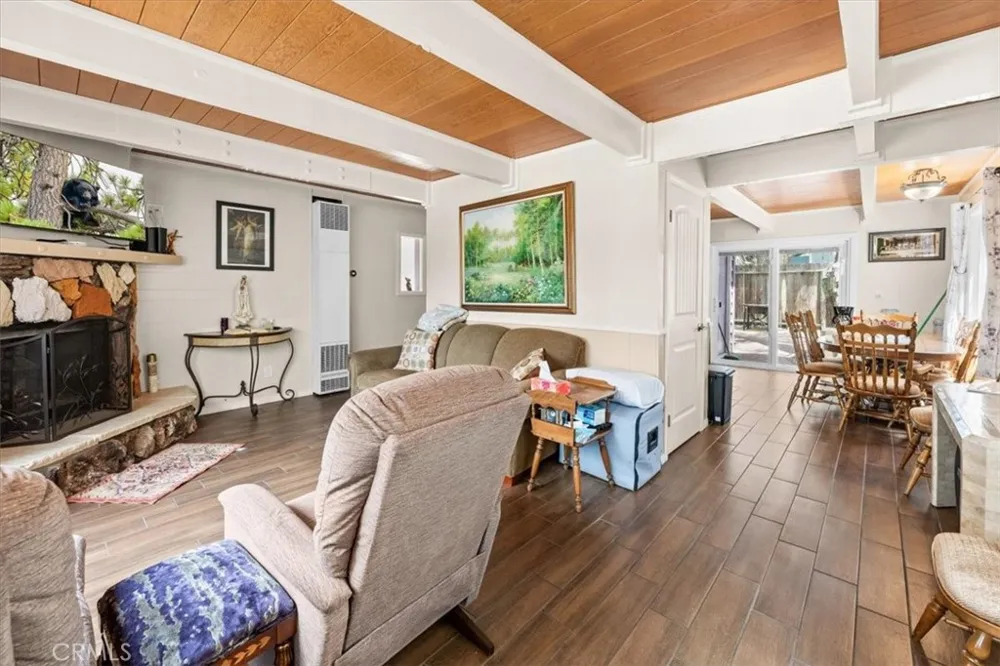 127 Vista Sugarloaf, CA 92386