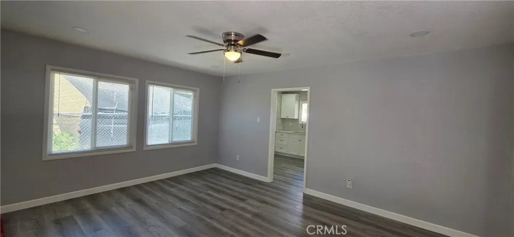 2385 Roxbury San Bernardino, CA 92404