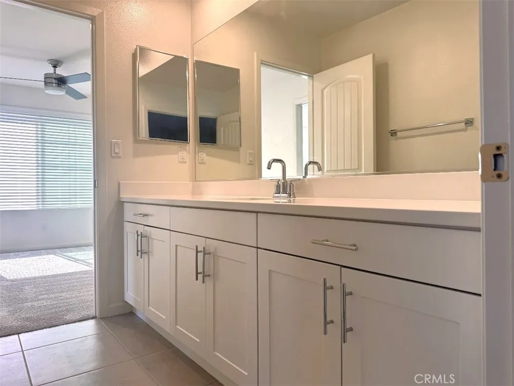1014 W Buttercup Rialto, CA 92376