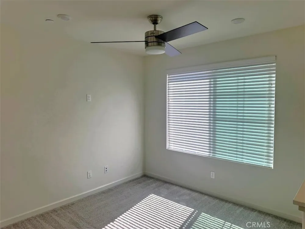 1014 W Buttercup Rialto, CA 92376