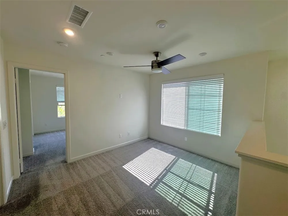 1014 W Buttercup Rialto, CA 92376