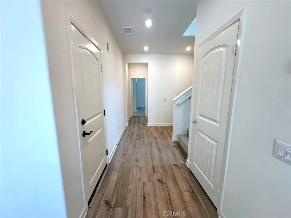 1014 W Buttercup Rialto, CA 92376