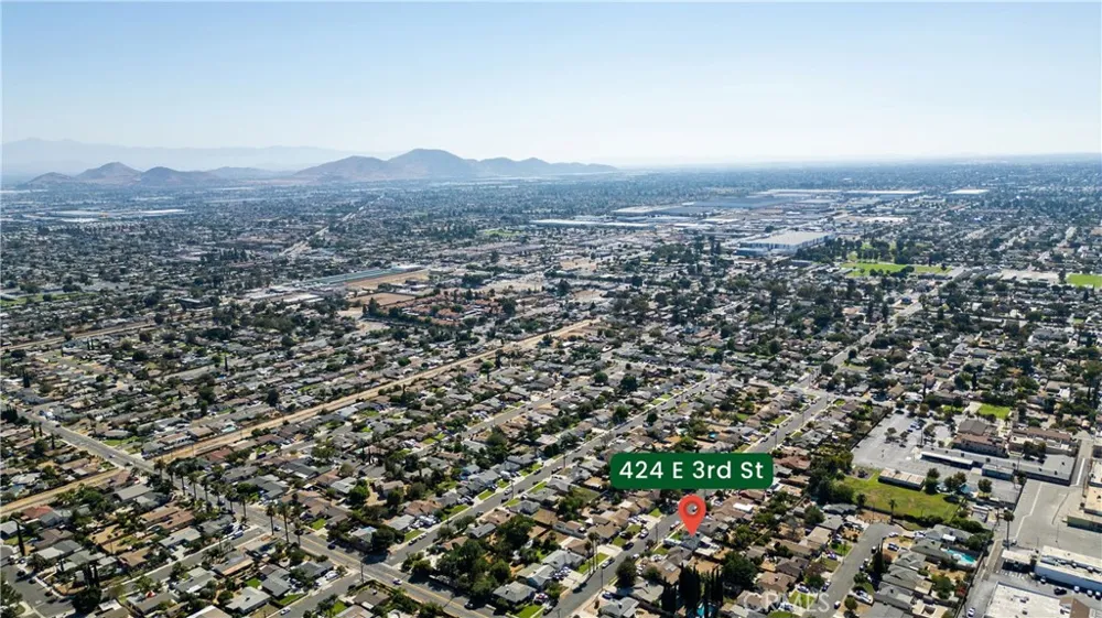 424 E 3rd Rialto, CA 92376