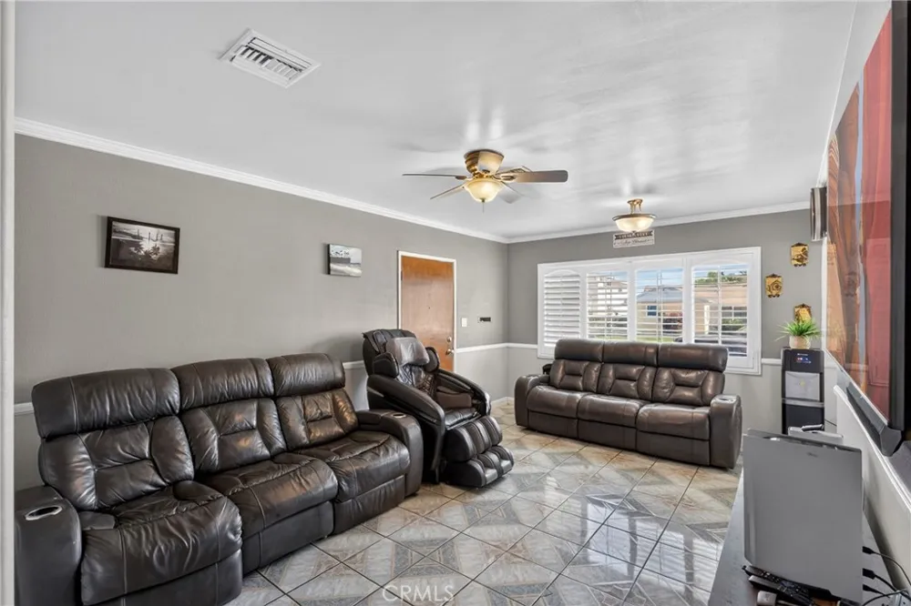424 E 3rd Rialto, CA 92376