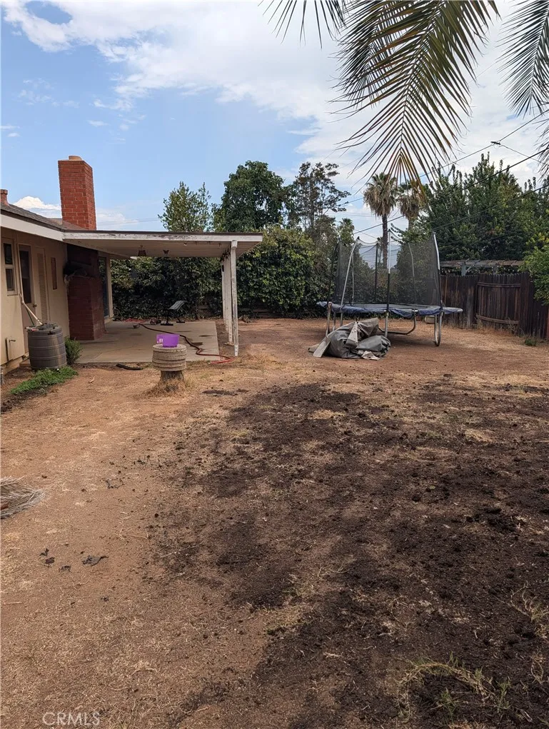 611 Iris Redlands, CA 92373