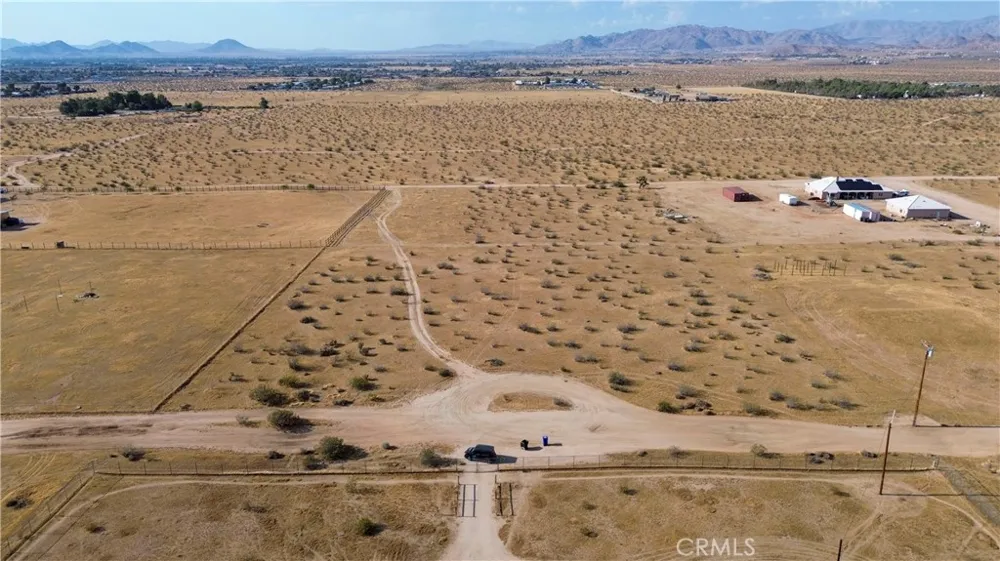 1 Chia Road Apple Valley, CA 92308