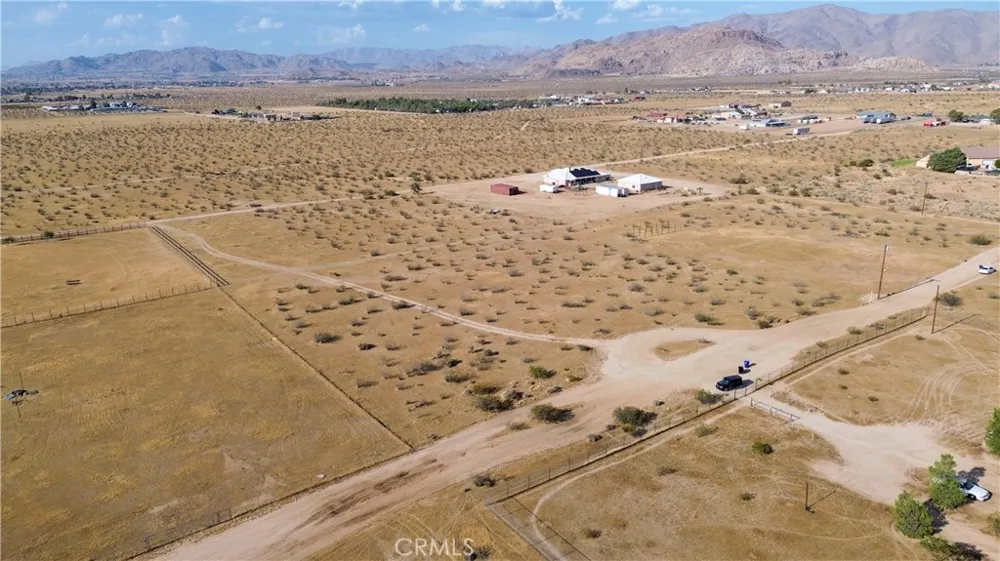 1 Chia Road Apple Valley, CA 92308