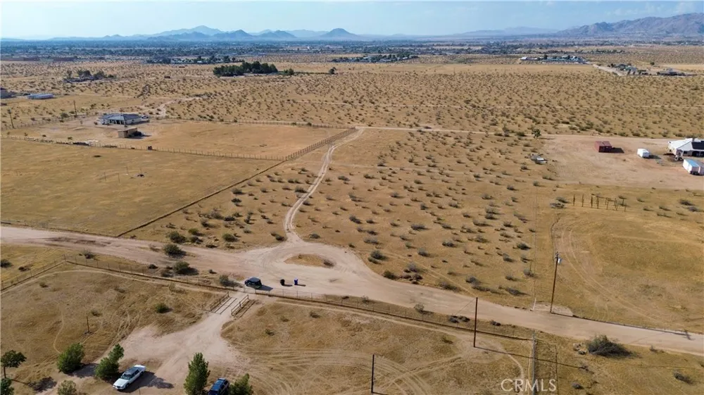 1 Chia Road Apple Valley, CA 92308
