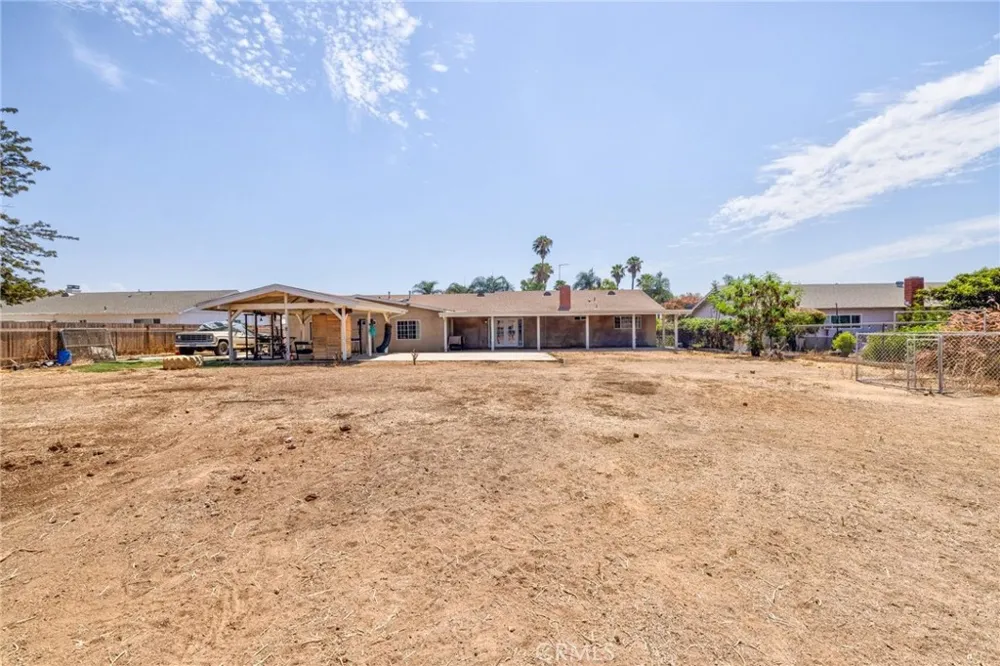11201 58th Jurupa Valley, CA 91752
