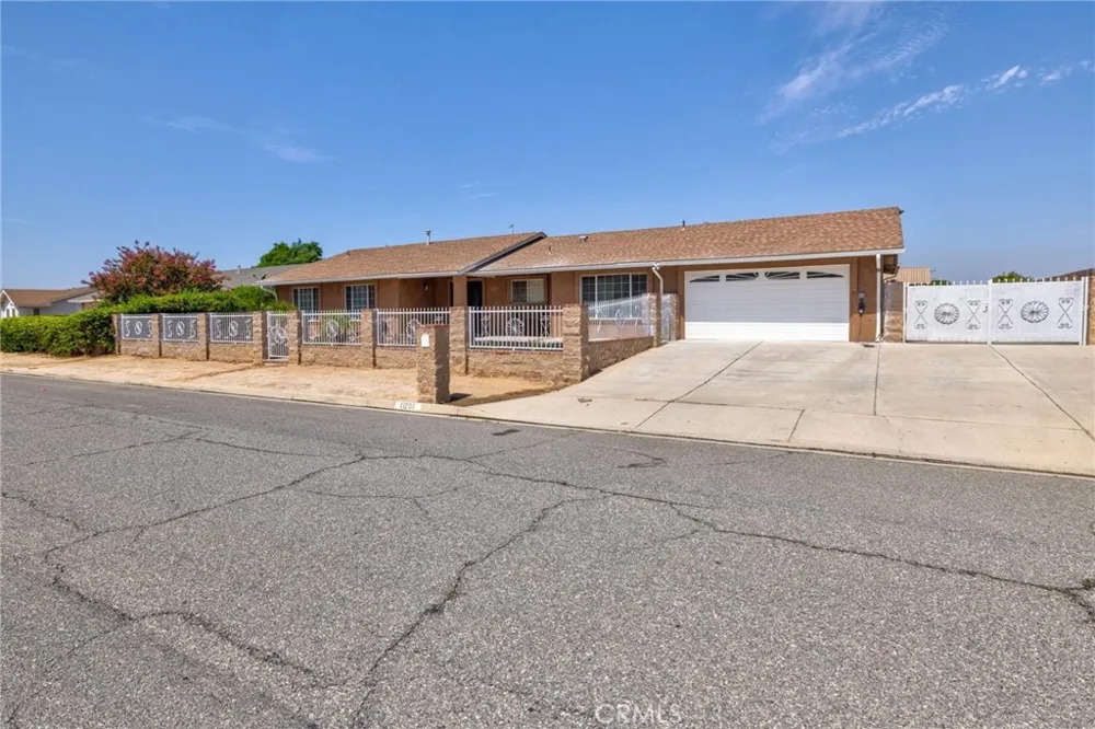 11201 58th Jurupa Valley, CA 91752