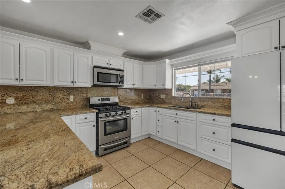 11201 58th Jurupa Valley, CA 91752