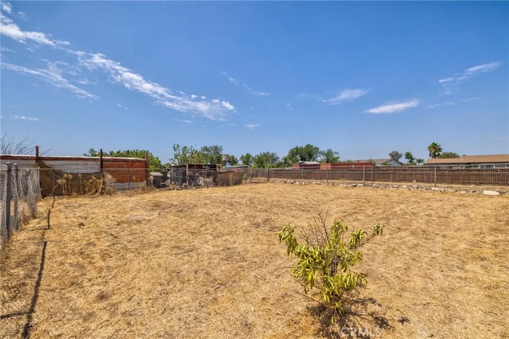 11201 58th Jurupa Valley, CA 91752