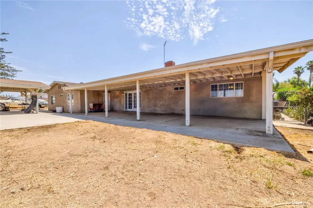 11201 58th Jurupa Valley, CA 91752