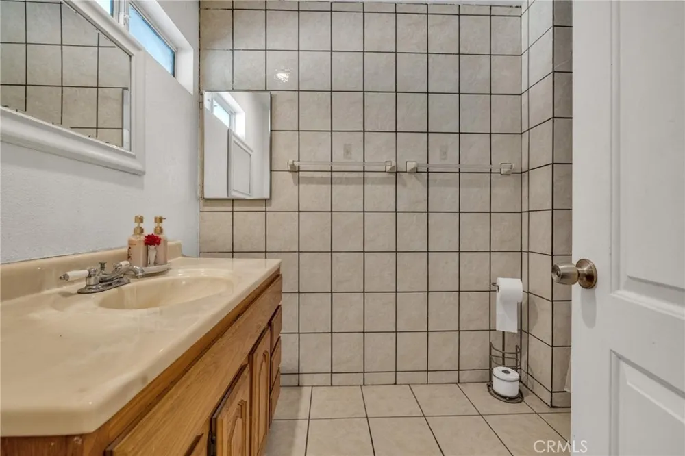 11201 58th Jurupa Valley, CA 91752