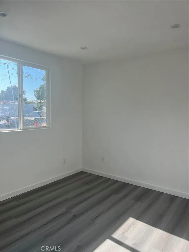 1387 Holt Ave Pomona, CA 91768