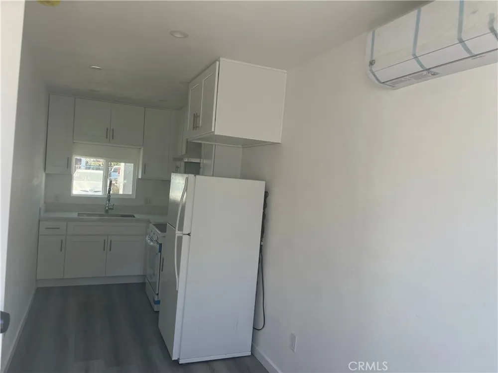 1387 Holt Ave Pomona, CA 91768