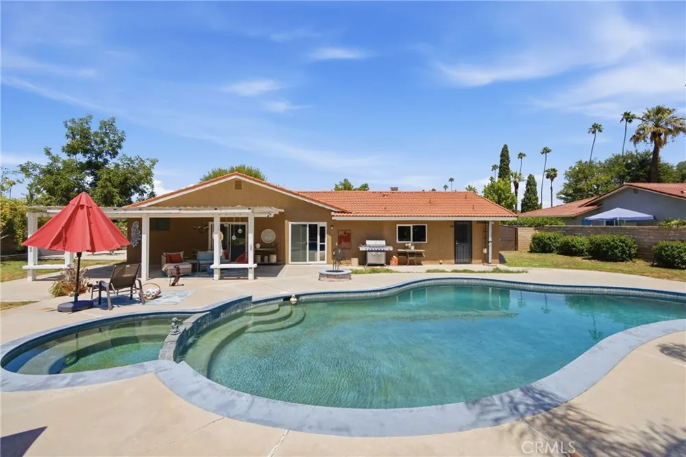 6526 Marlo Way Riverside, CA 92506