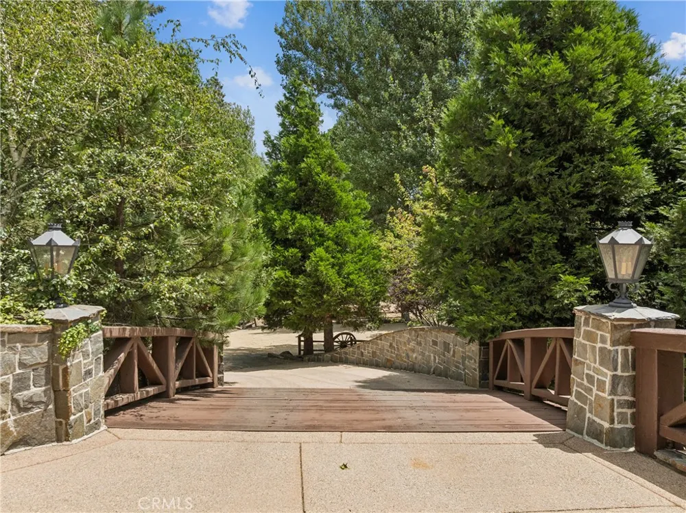 29162 Bald Eagle Ridge Lake Arrowhead, CA 92352