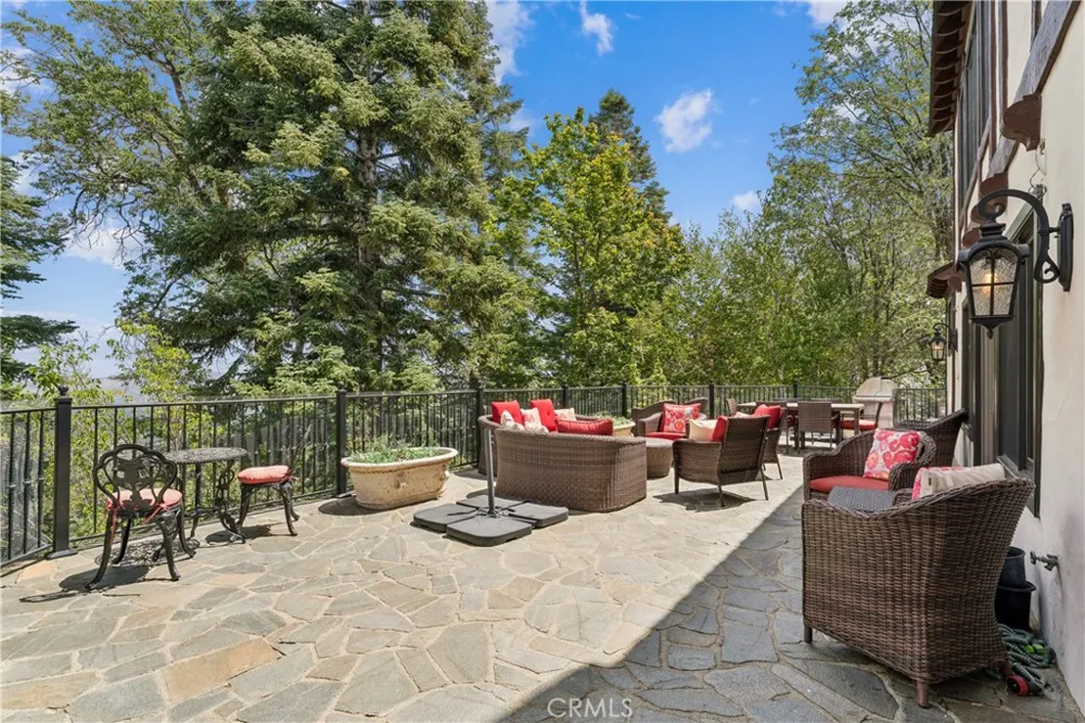 29162 Bald Eagle Ridge Lake Arrowhead, CA 92352
