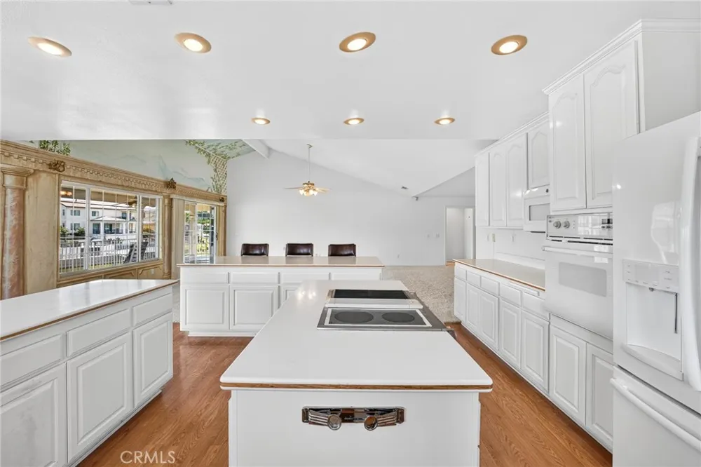 30579 Seahorse Circle Canyon Lake, CA 92587