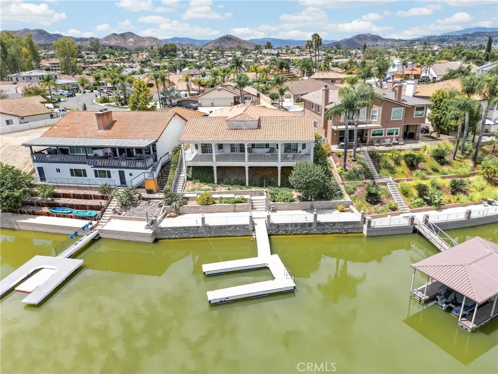 30579 Seahorse Circle Canyon Lake, CA 92587
