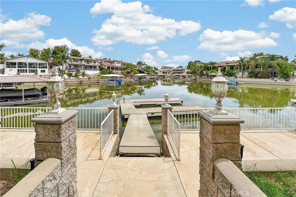 30579 Seahorse Circle Canyon Lake, CA 92587