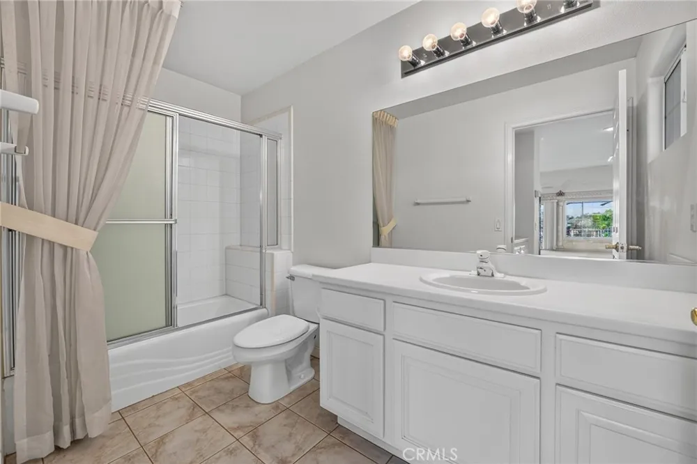 30579 Seahorse Circle Canyon Lake, CA 92587