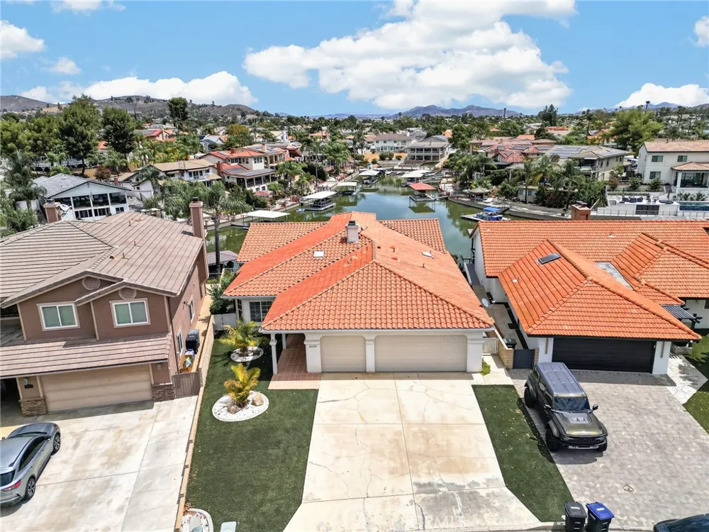 30579 Seahorse Circle Canyon Lake, CA 92587
