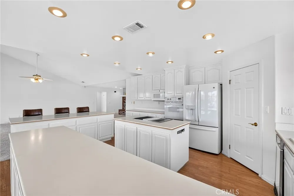 30579 Seahorse Circle Canyon Lake, CA 92587