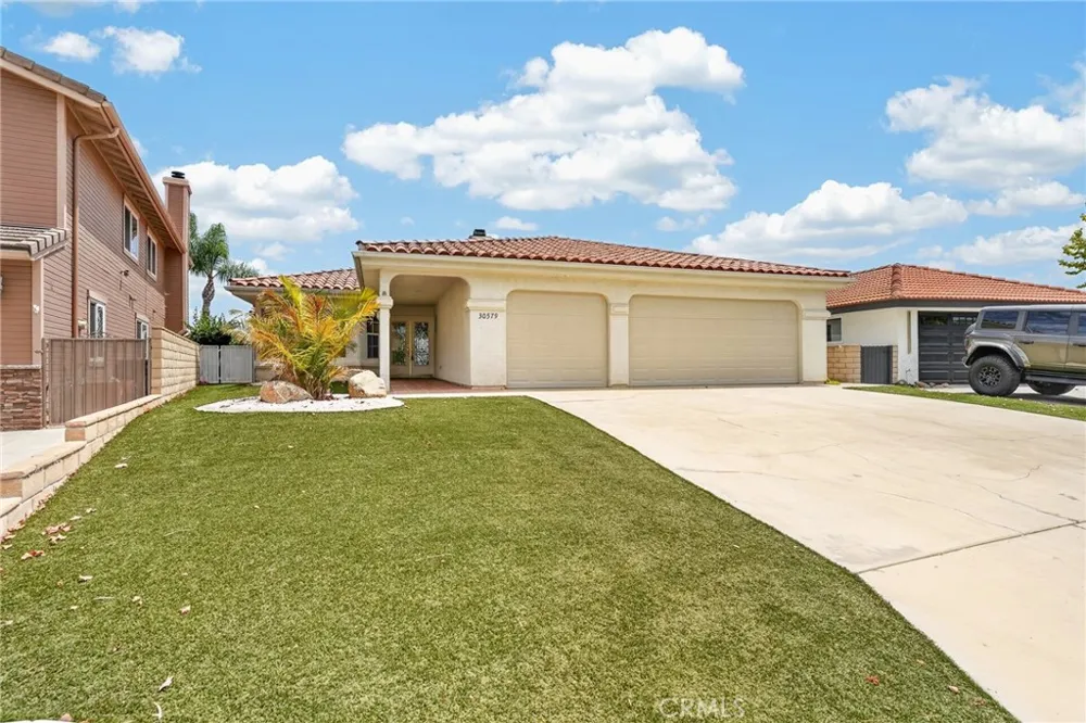 30579 Seahorse Circle Canyon Lake, CA 92587
