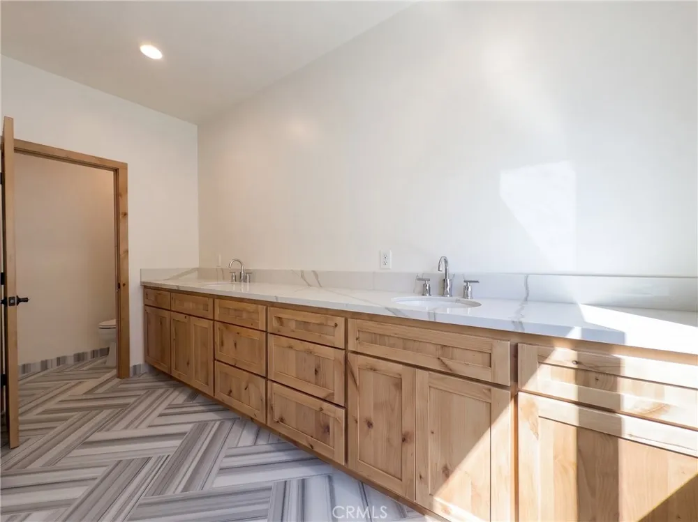 26875 Modoc Lane Lake Arrowhead, CA 92352